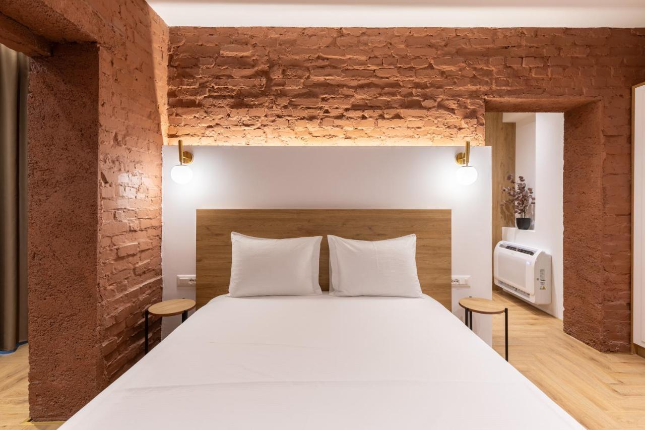 Vater Apartments Тирана Екстериор снимка