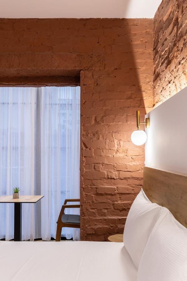 Vater Apartments Тирана Екстериор снимка