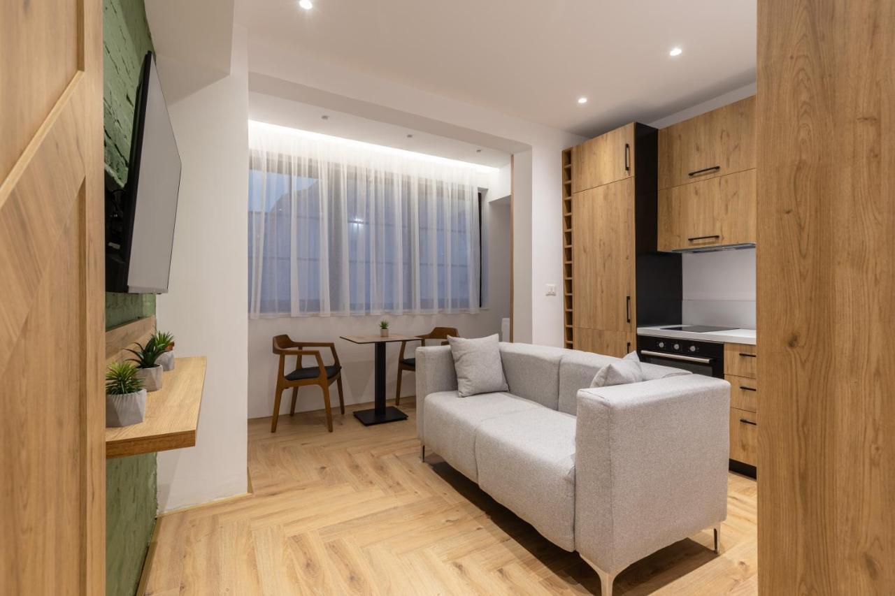 Vater Apartments Тирана Екстериор снимка