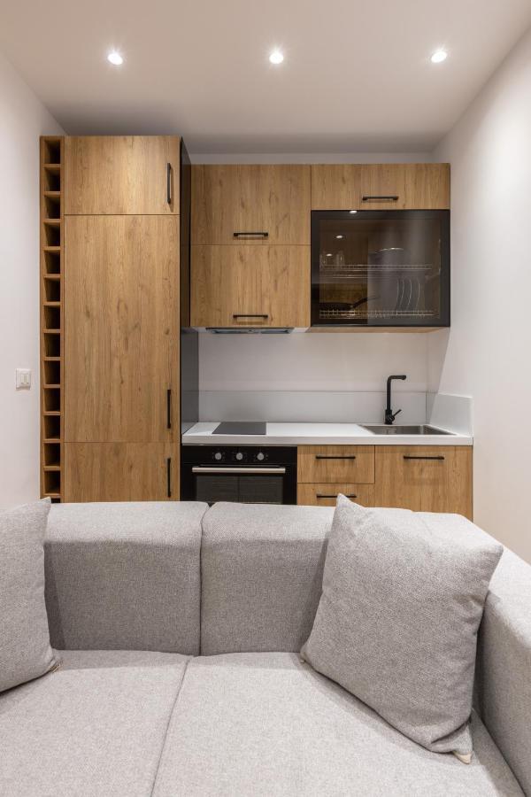 Vater Apartments Тирана Екстериор снимка