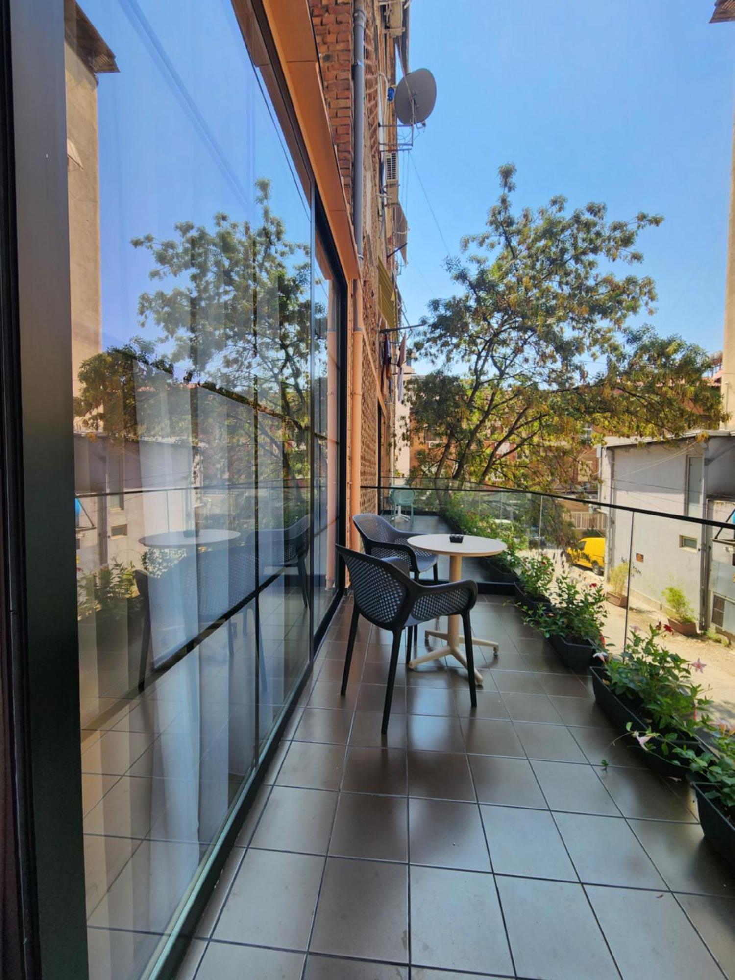 Vater Apartments Тирана Екстериор снимка